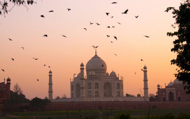 taj-mahal-scenic-sunset-view-in-agra-india-2023-11-27-05-26-40-utc-scaled